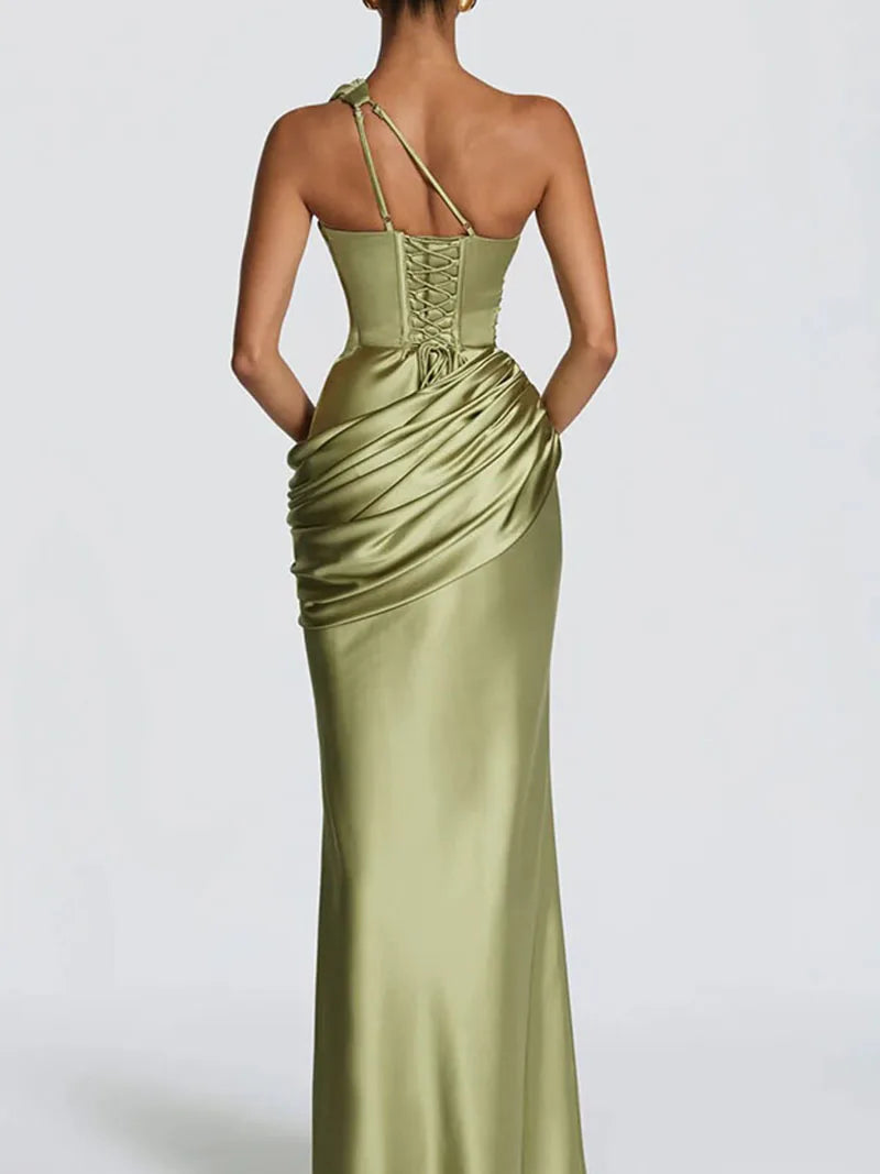 Émeraude One-Shoulder Satin Gown