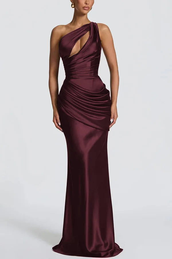 Émeraude One-Shoulder Satin Gown
